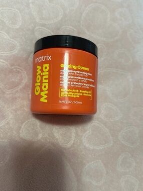 Matrix Glow Mania Glazing Queen Hair Mask - Orange